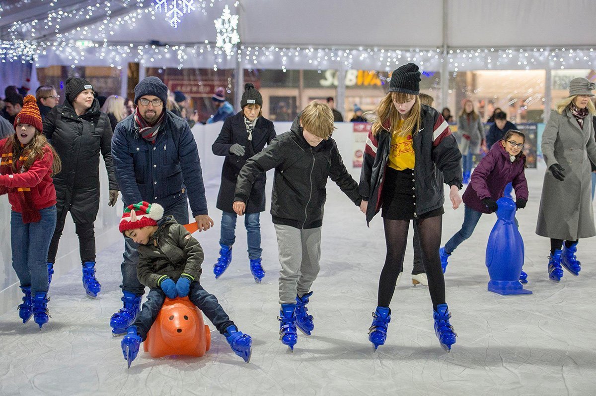Ice Scape Ice Rinks Trượt băng tại IOI City Mall: Điểm đến lý tưởng cho cả gia đình với sân ...