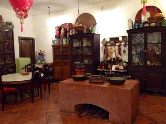 Peranakan Museum singapore 6