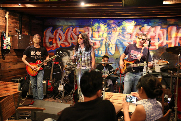 clarke quay 11