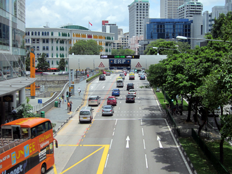 singapore tang nag hinh phat doi voi lai xe 3