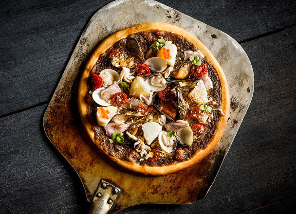 pizza hai san dat vang 3